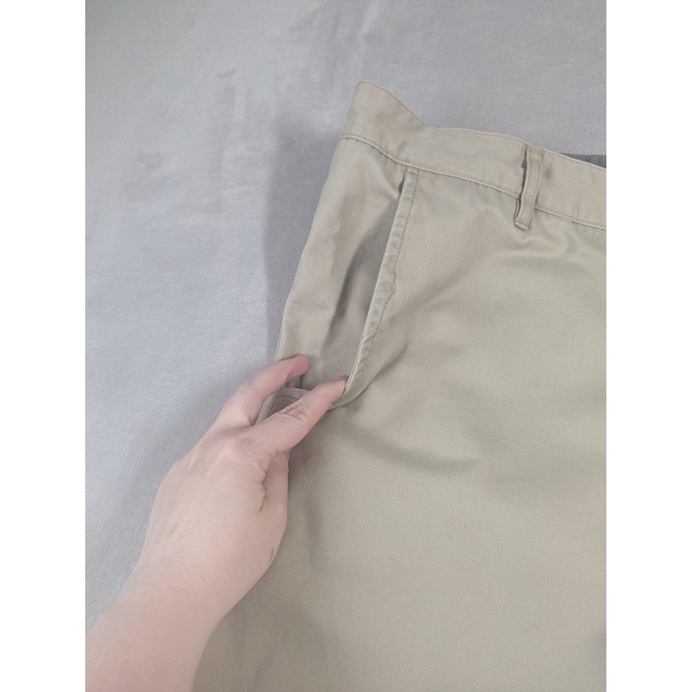 Woolrich Khaki Pants Mens 38x32 Beige Straight Leg 100% Cotton Canvas Chino - Picture 4 of 14